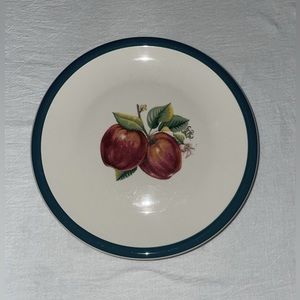 Four Vintage Casuals Apple Printed Dinner Plates